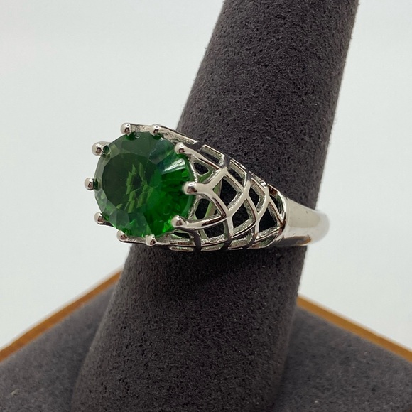 Sterling Silver Chrome Diopside Filigree Ring • Size 8 - Picture 2 of 4